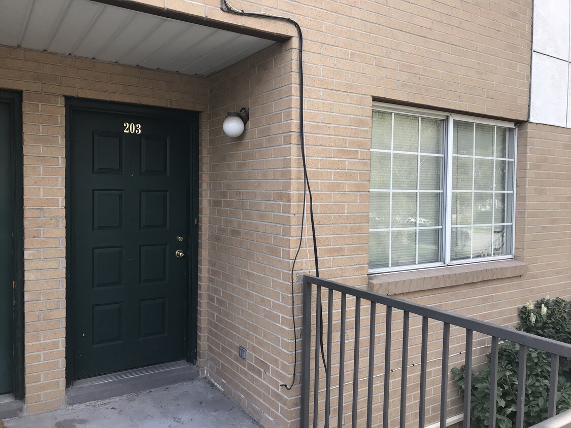 136 E 400 N, Provo, UT 84606 Condo for Rent in Provo, UT