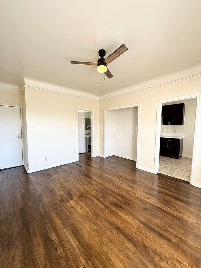 Foto del edificio - 3971 W 9th St