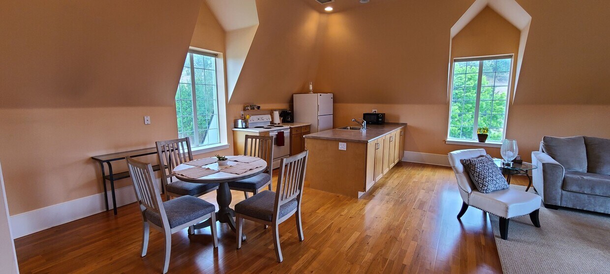 KItchen area with views - 1280 Oak St