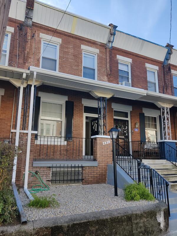 Building Photo - 2220 W Cumberland St