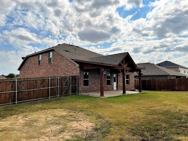 Building Photo - 208 Dye Dr