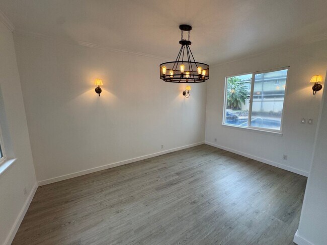 Foto del edificio - Spacious 7-bedroom, 4-bath single-family residence in Ewa Beach