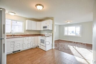 Building Photo - 2965 S 500 E