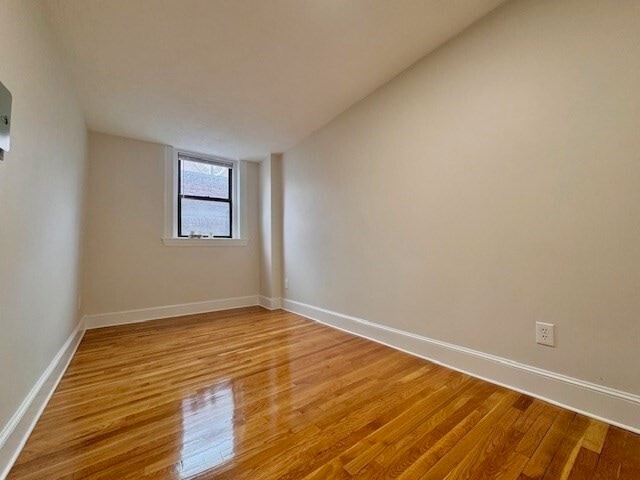 Building Photo - 115 Jersey St