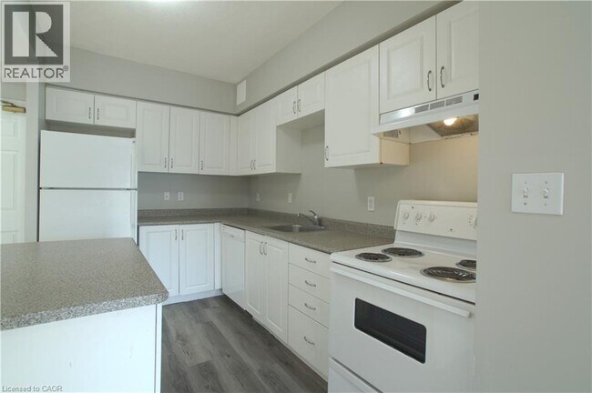 Photo du bâtiment - 736 Old Albert St