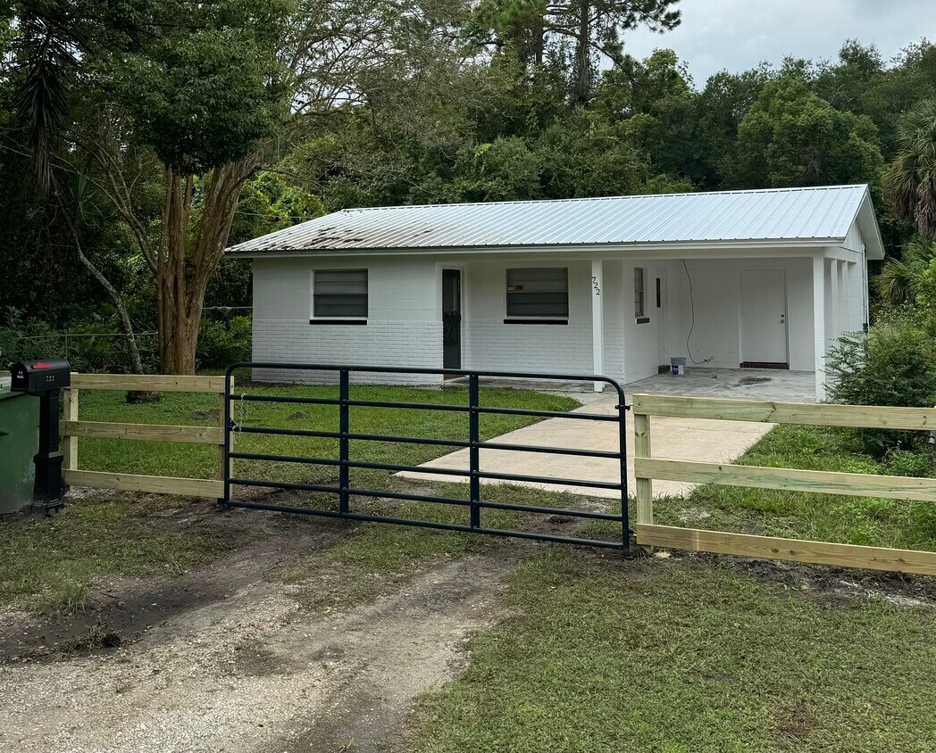 Foto principal - 722 N 21st St