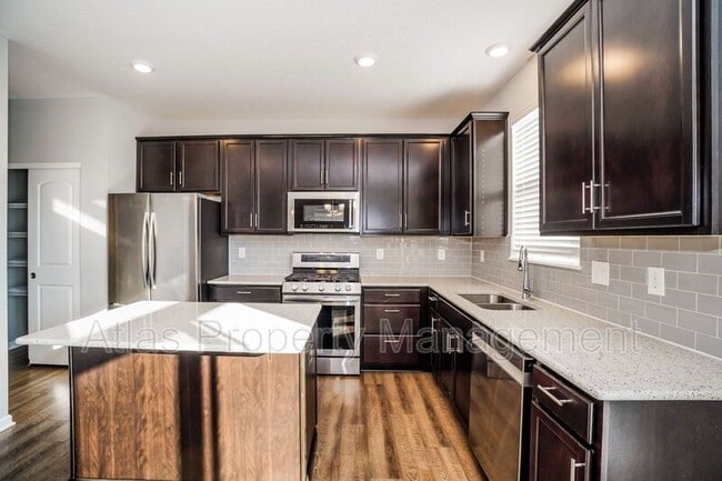 Building Photo - 1322 Forest Edge Dr