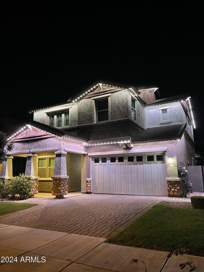 Building Photo - 3056 E Appaloosa Rd