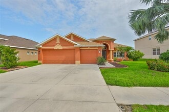 Building Photo - 813 Seminole Sky Dr