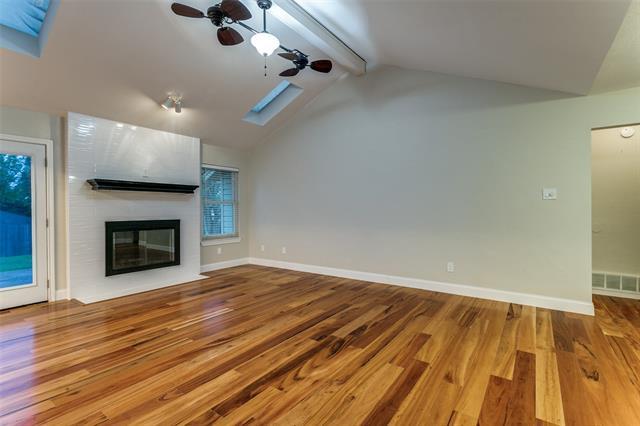 Foto del edificio - 3019 Panhandle Dr