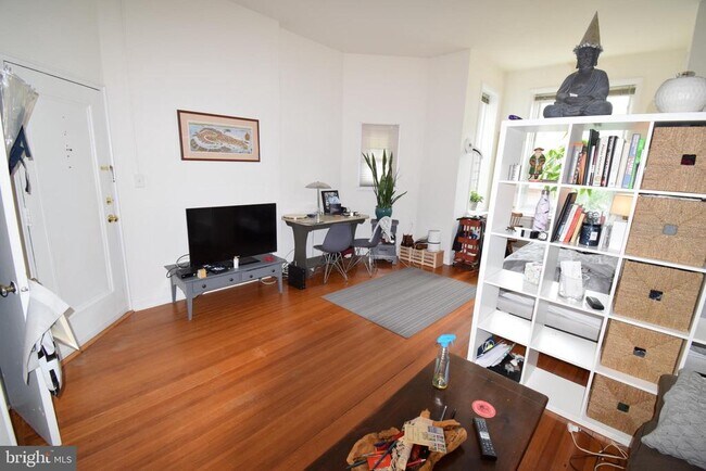 Foto del edificio - 2112 O St NW