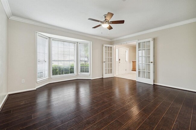 Building Photo - 9806 Gold Cup Way