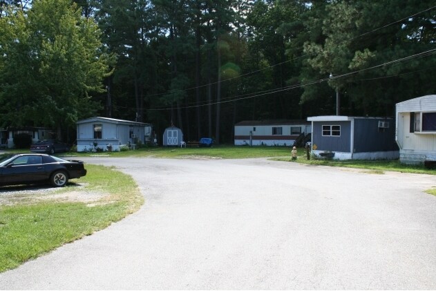 Building Photo - 5656 Circle Park Dr