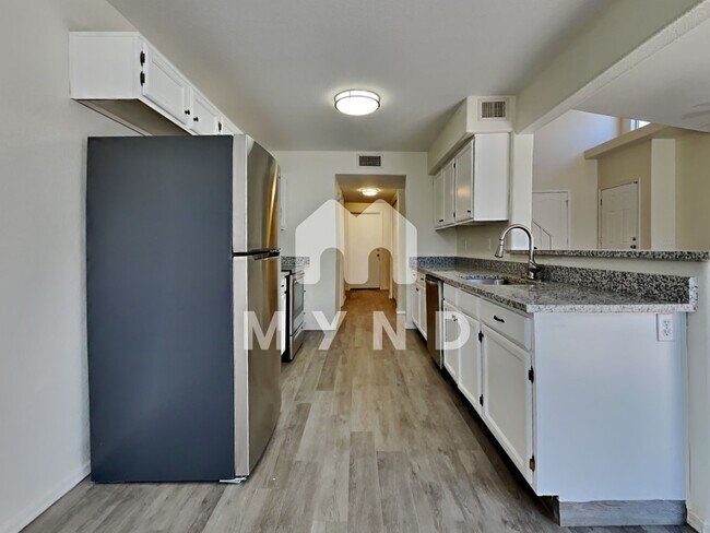 Foto del edificio - 5947 E Nance St