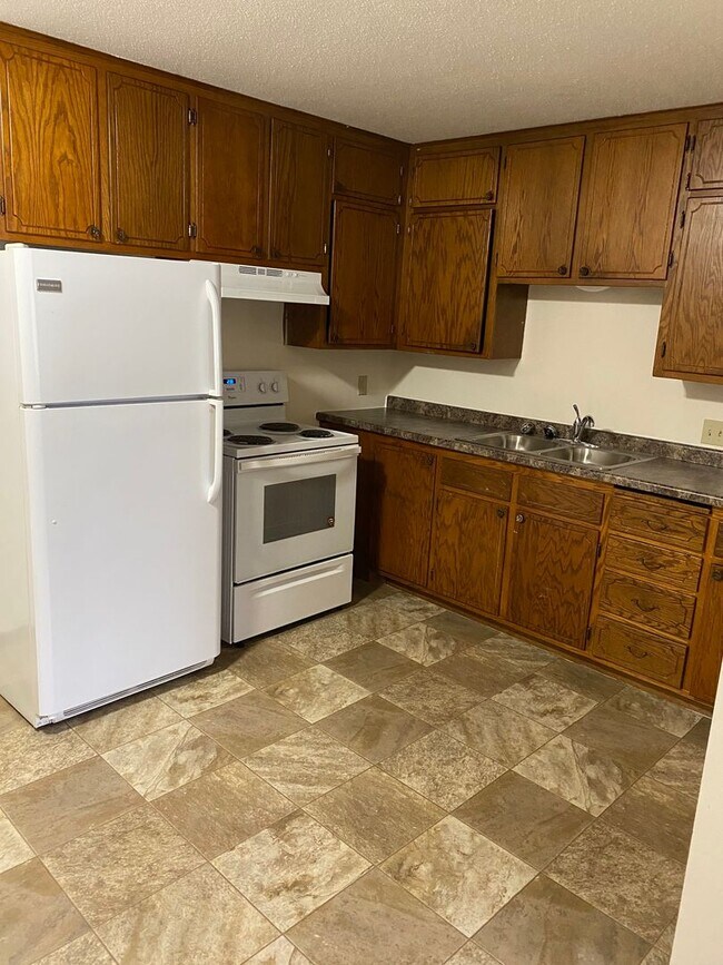 Foto del edificio - Large Two Bedroom Apartment