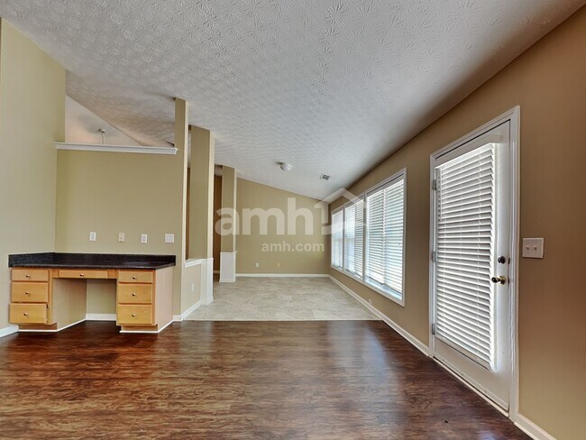 Foto del edificio - 1469 Dulwich Ct