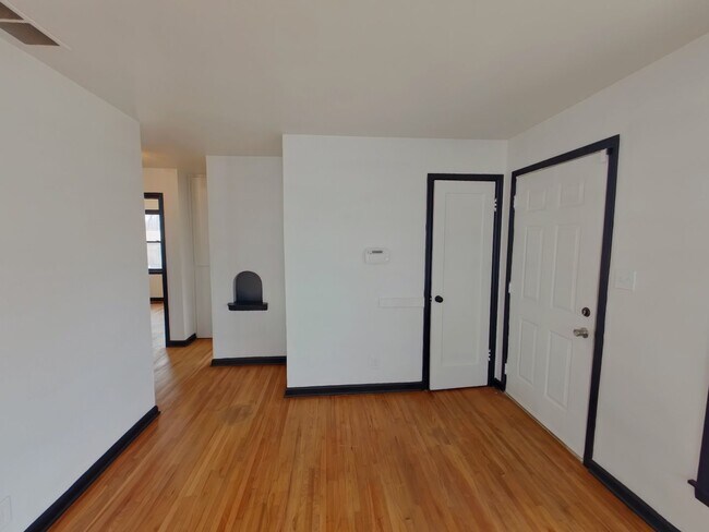 Foto del edificio - 1842 N Chautauqua St