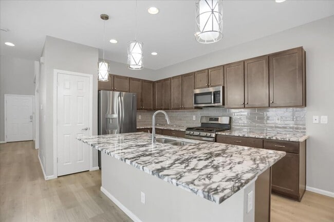 Photo - 18932 High Point Blvd House