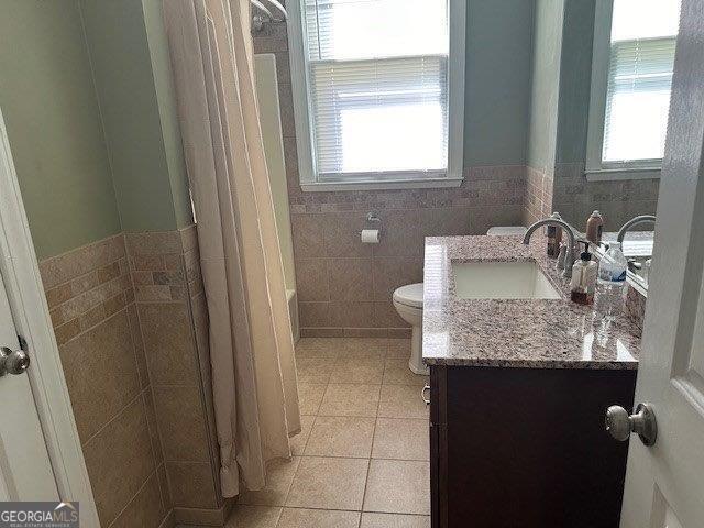 Building Photo - 1509 Crestwood Dr