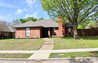 Building Photo - 3009 Osceola Dr