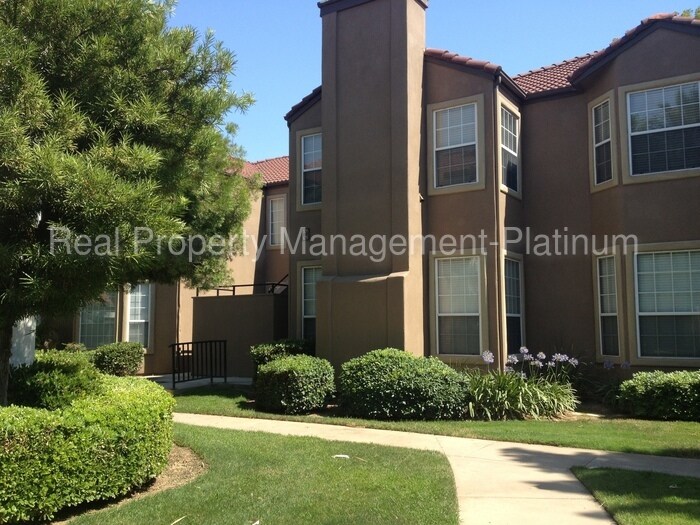 Primary Photo - 8147 N Cedar Ave