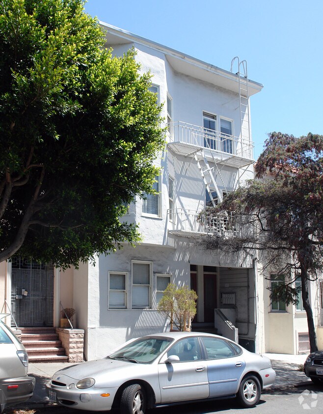 Building Photo - 3672 20th St