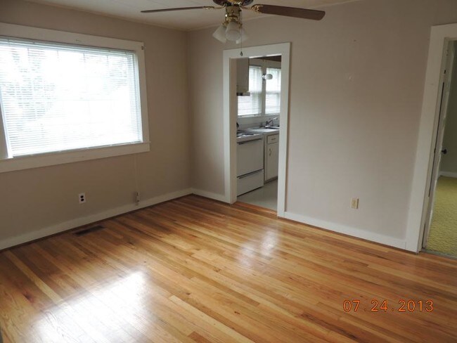 Building Photo - 708 Forest Street