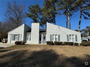 Building Photo - 17 Hartley Woods Dr