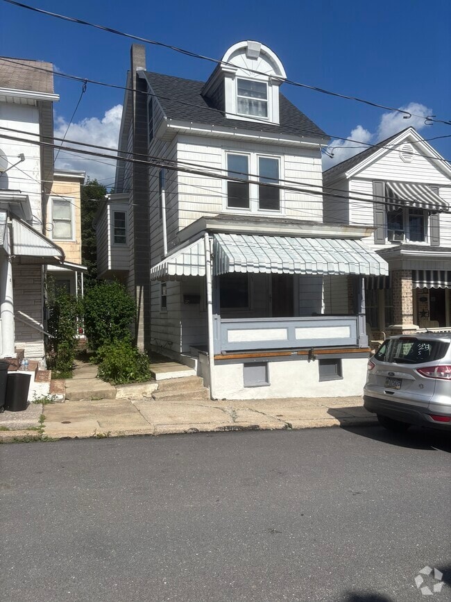 Building Photo - 221 East St