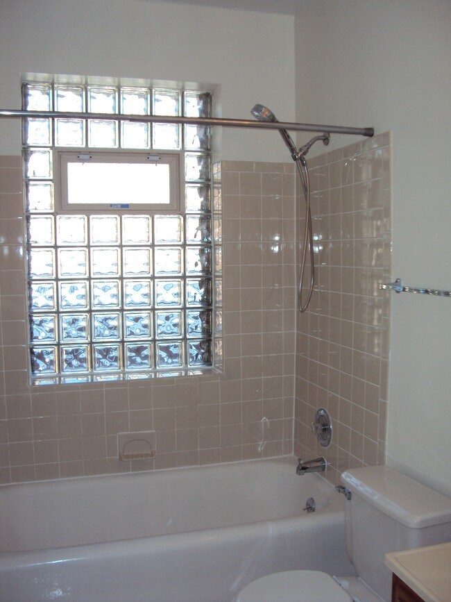 Bath - 7390 Norwood Ave