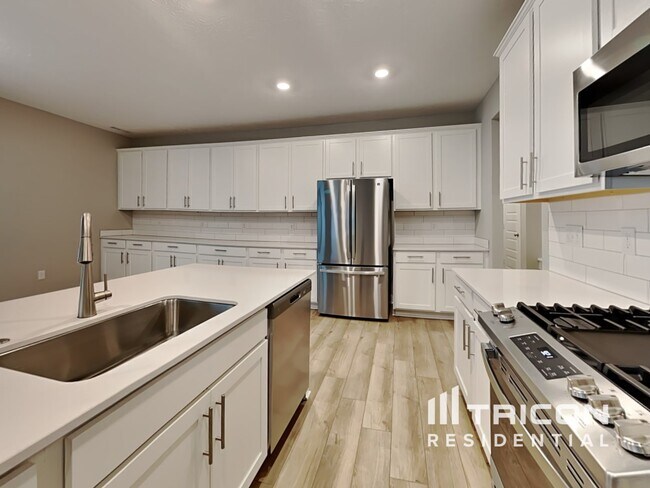 Building Photo - 4883 W Morenci Court New Palestine IN
