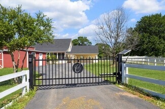 Building Photo - 2685 Old Mill Creek Rd