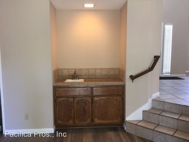 Building Photo - 4 br, 2.5 bath House - 1492 Deerfield Circle