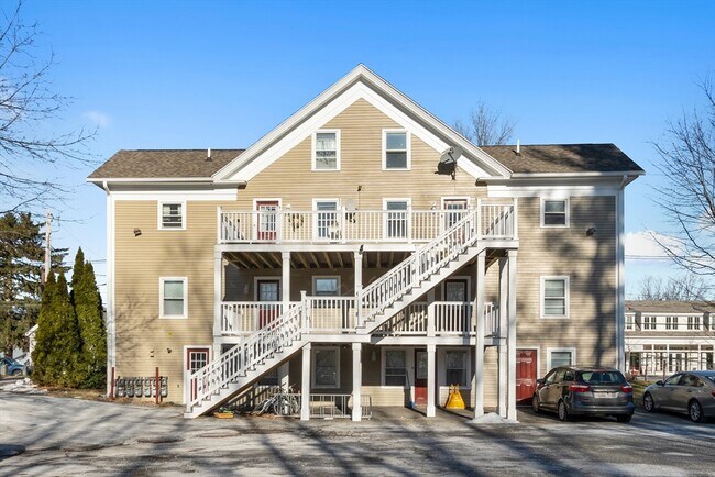 Foto del edificio - 536 Massachusetts Ave