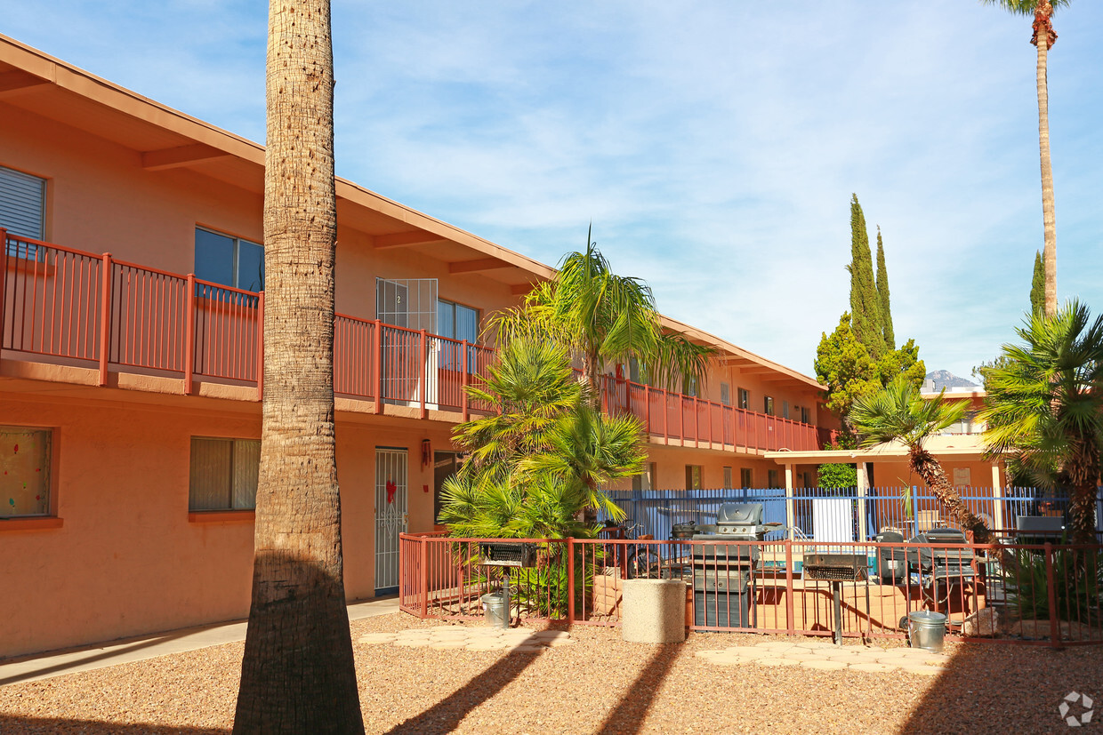 Foto principal - La Sabre Apartments