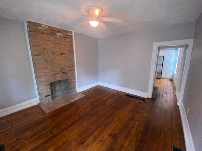 Primary Photo - 294 W 2nd Ave