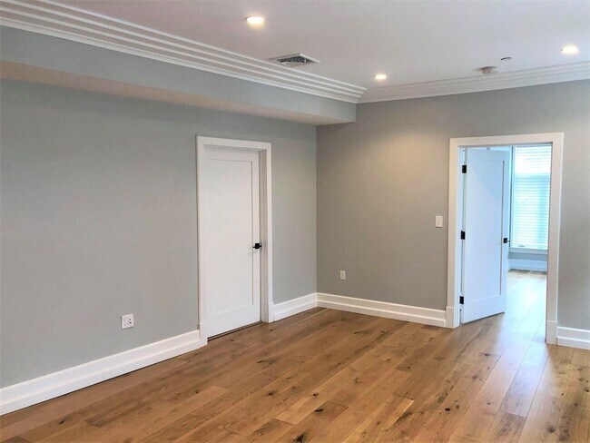 Foto del edificio - 1467 Tremont St