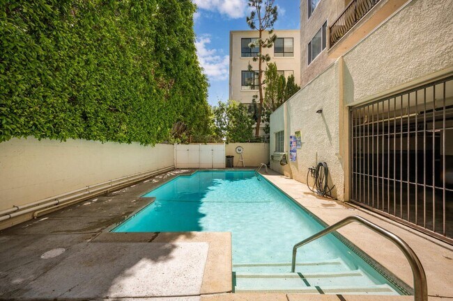 Foto del edificio - 1520 Camden Ave