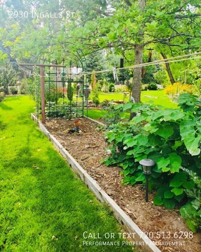 Foto del edificio - 2930 Ingalls St