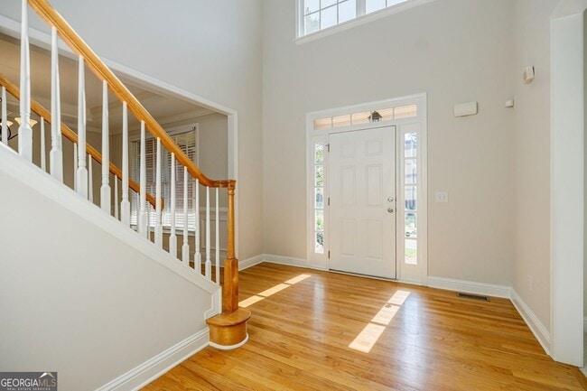 Foto del edificio - 1783 Rose Hedge Way NW