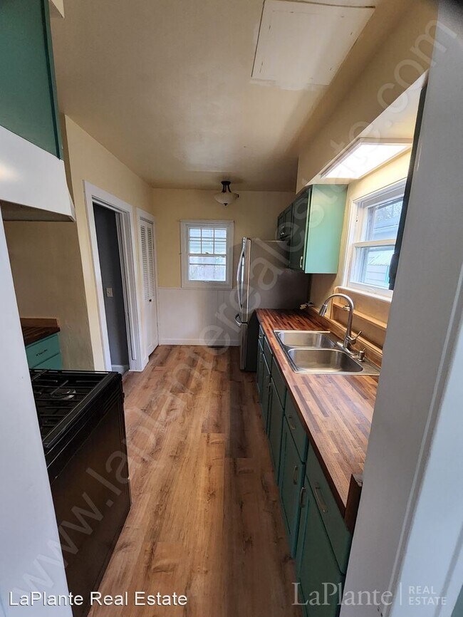 Building Photo - 2 br, 1 bath House - 1708 Bateman St.