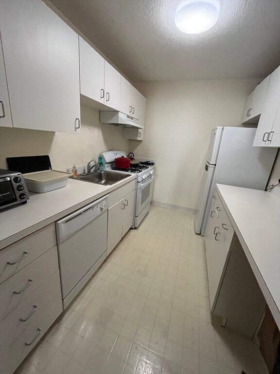 Foto del edificio - 33 Pond Ave