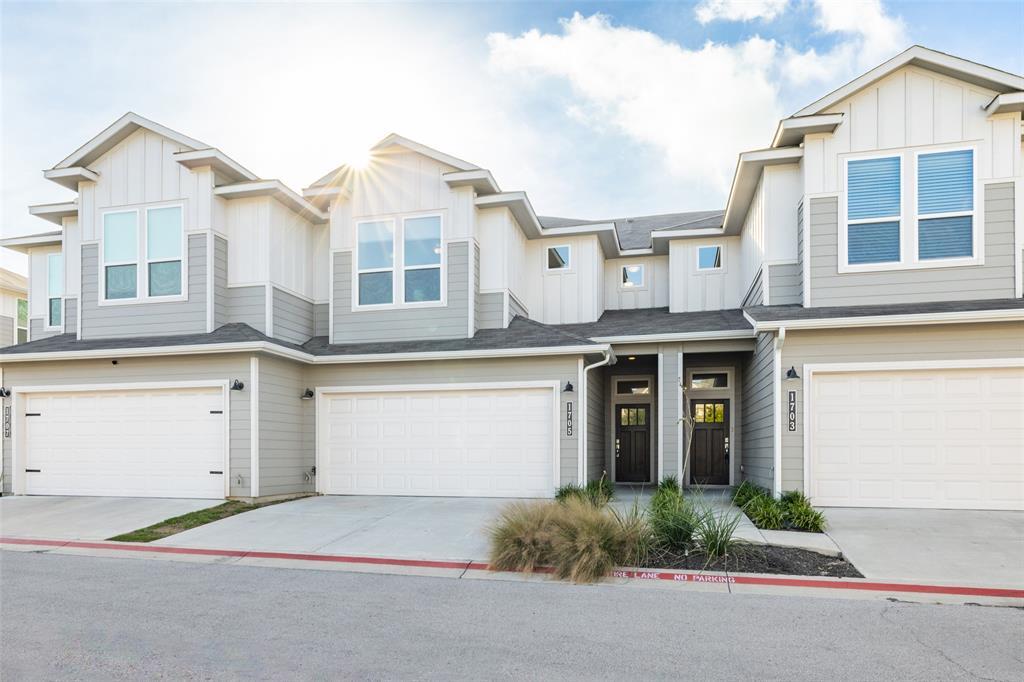 Foto principal - 1705 Roseburg Dr