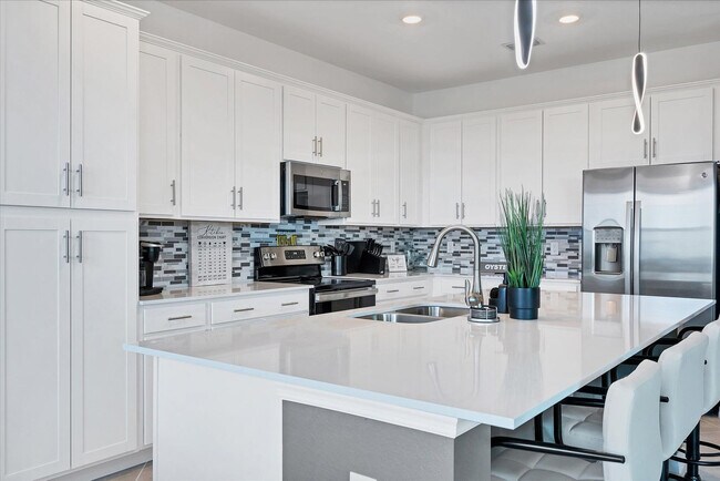 Foto del edificio - 14151 Heritage Landing Blvd