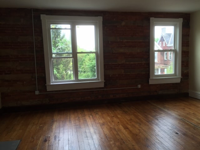 Building Photo - 6049 Stanton Ave
