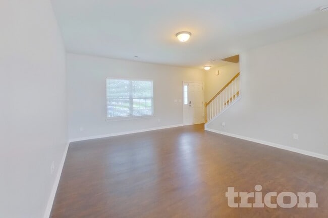 Building Photo - 9626 Rothman Ln