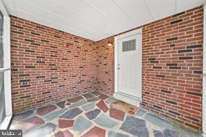 Foto del edificio - 504 Sharpley Ln