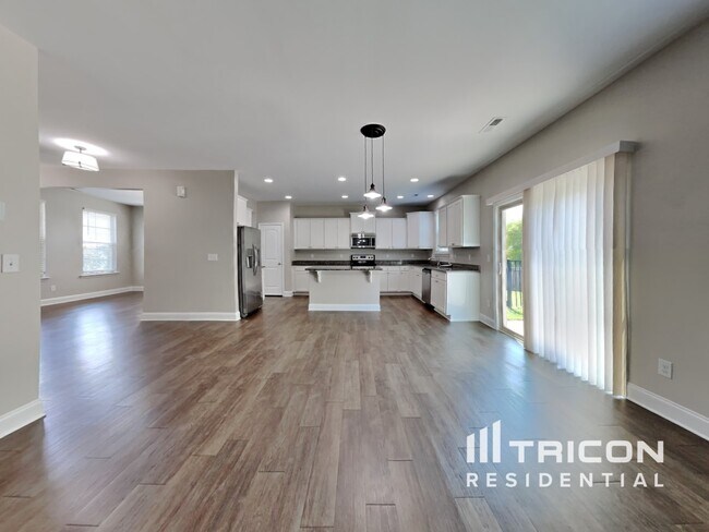 Building Photo - 456 Rolling Meadows Dr