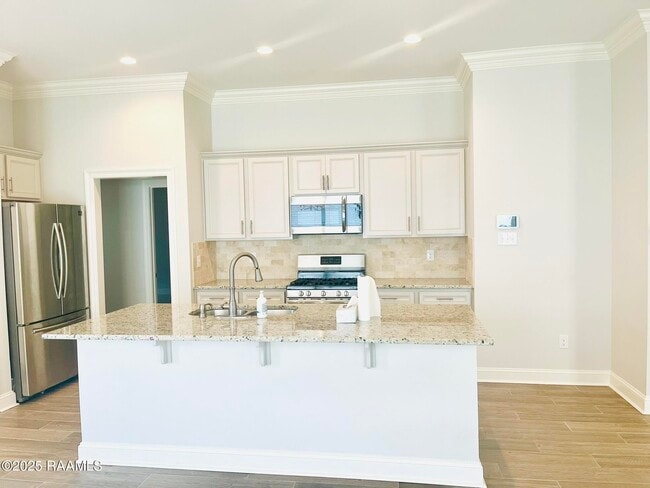Foto del edificio - 6217 Lake Edge Dr