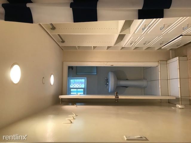 Building Photo - 348 30th Pl